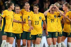 开云在线直播-丹麦羽毛球队完胜印尼羽毛球队，马琳完成帽子戏法的简单介绍