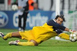 开云体育直播-当海洋蓝遇见郁金香橙，范戴克的欧冠交响与尼斯的地缘宣言