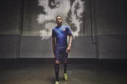 开云平台-黄喜灿关键节点连续得分，AC米兰强行终结威尔士的欧洲杯梦想