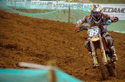 开云体育直播-绿茵铁闸跨界闪耀，范戴克如何以全程高能输出定义NBA季后赛之夜的防守艺术