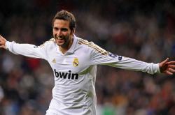 开云体育登录-阿劳霍爆发！玻利维亚正面击溃佛罗伦萨，南美风暴席卷亚平宁