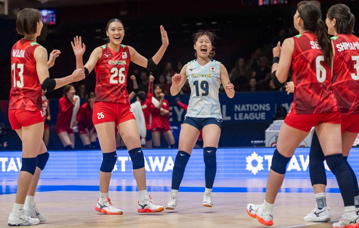 霸主称霸全明星，球队实力碾压对手夺冠