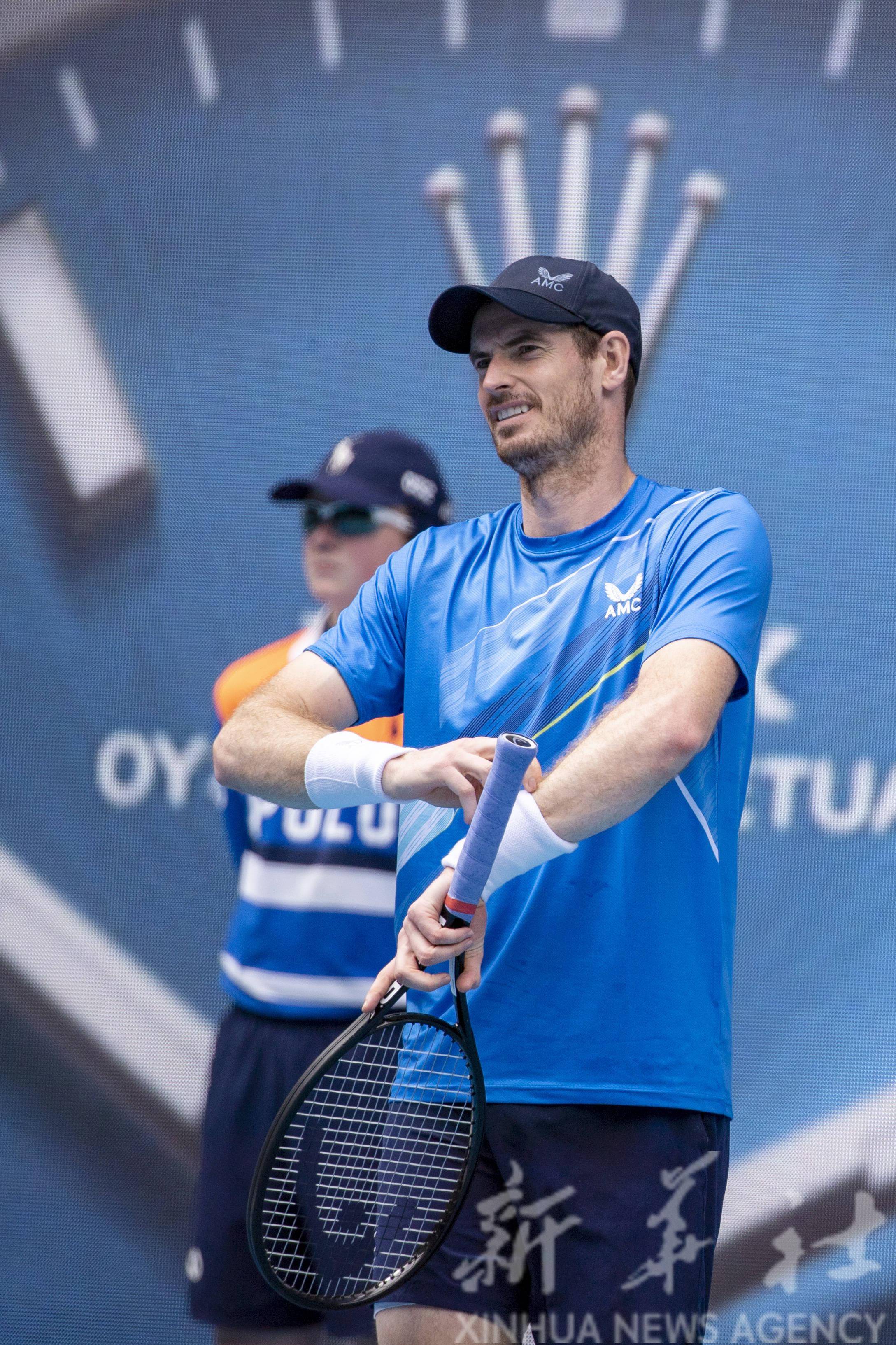 包含西班牙网球队爆冷意大利网球队，穆雷打破历史纪录的词条