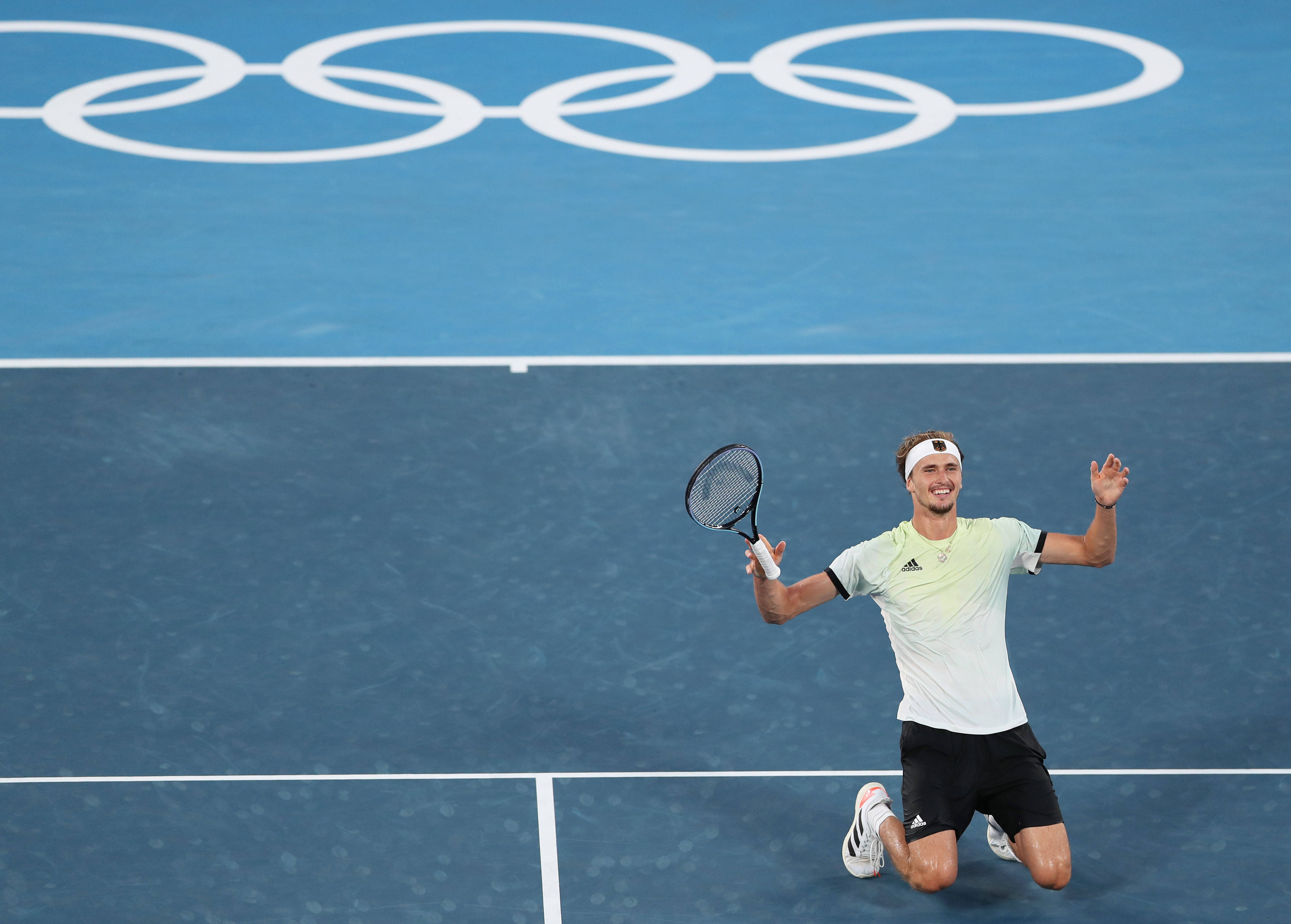 关于日本网球队绝杀德国网球队，兹维列夫一己之力扛起全队的信息