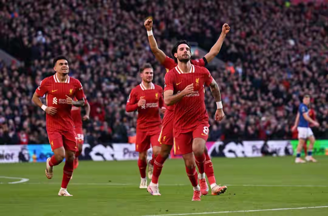 巴萨逆转英格兰，迪马利亚点燃赛场