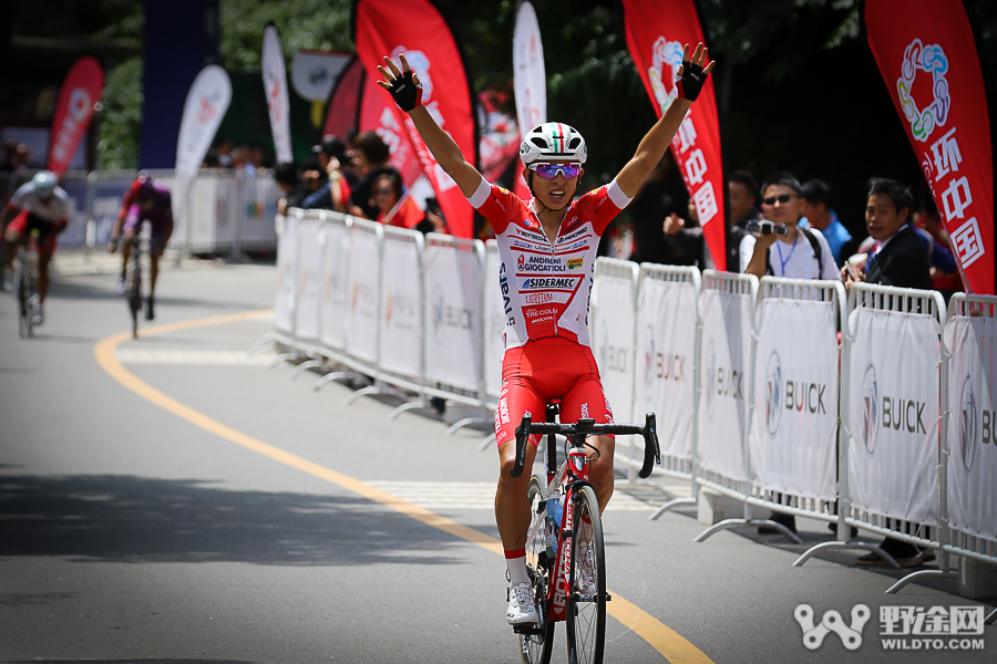 新加坡球队晋级淘汰赛，喜悦加身的简单介绍