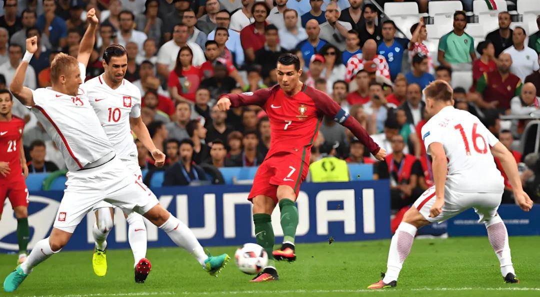 西班牙大胜波兰，晋级欧国联强