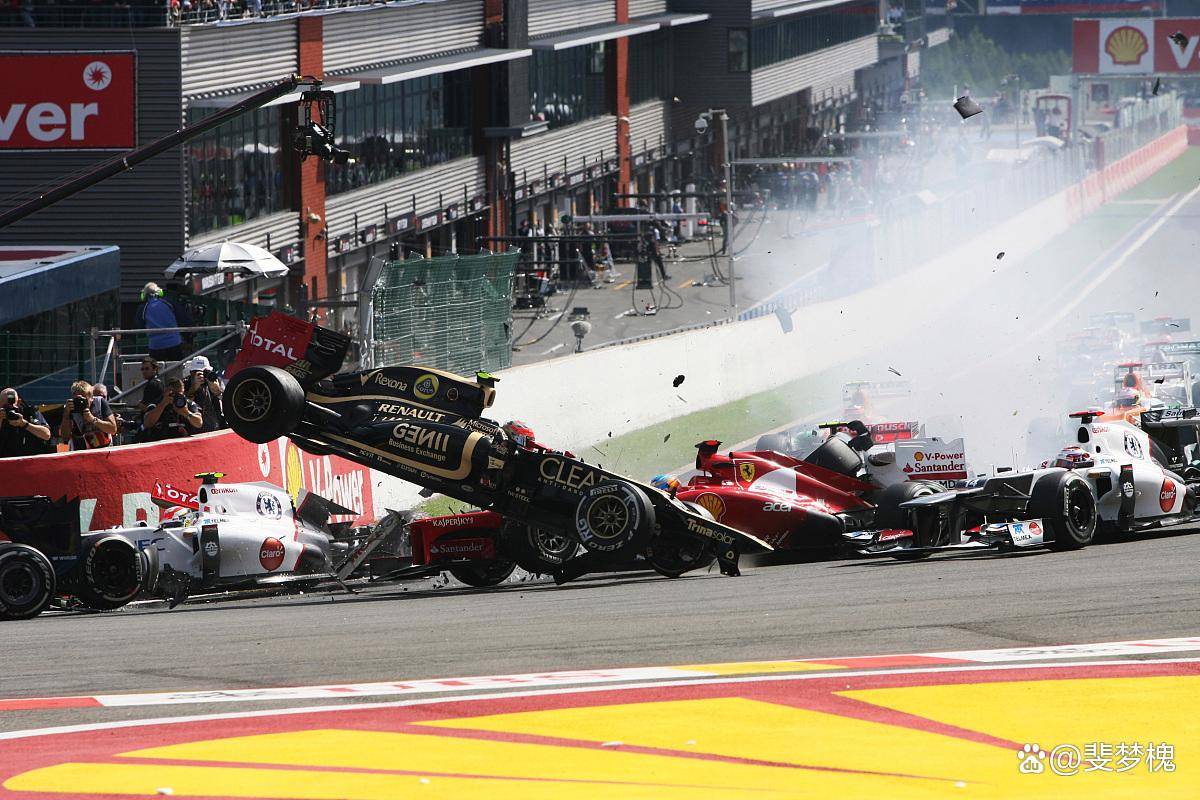 关于红牛二队力克威廉姆斯,皮亚斯特里点燃赛场的信息 关于红牛二队力克威廉姆斯,皮亚斯特里点燃赛场的信息