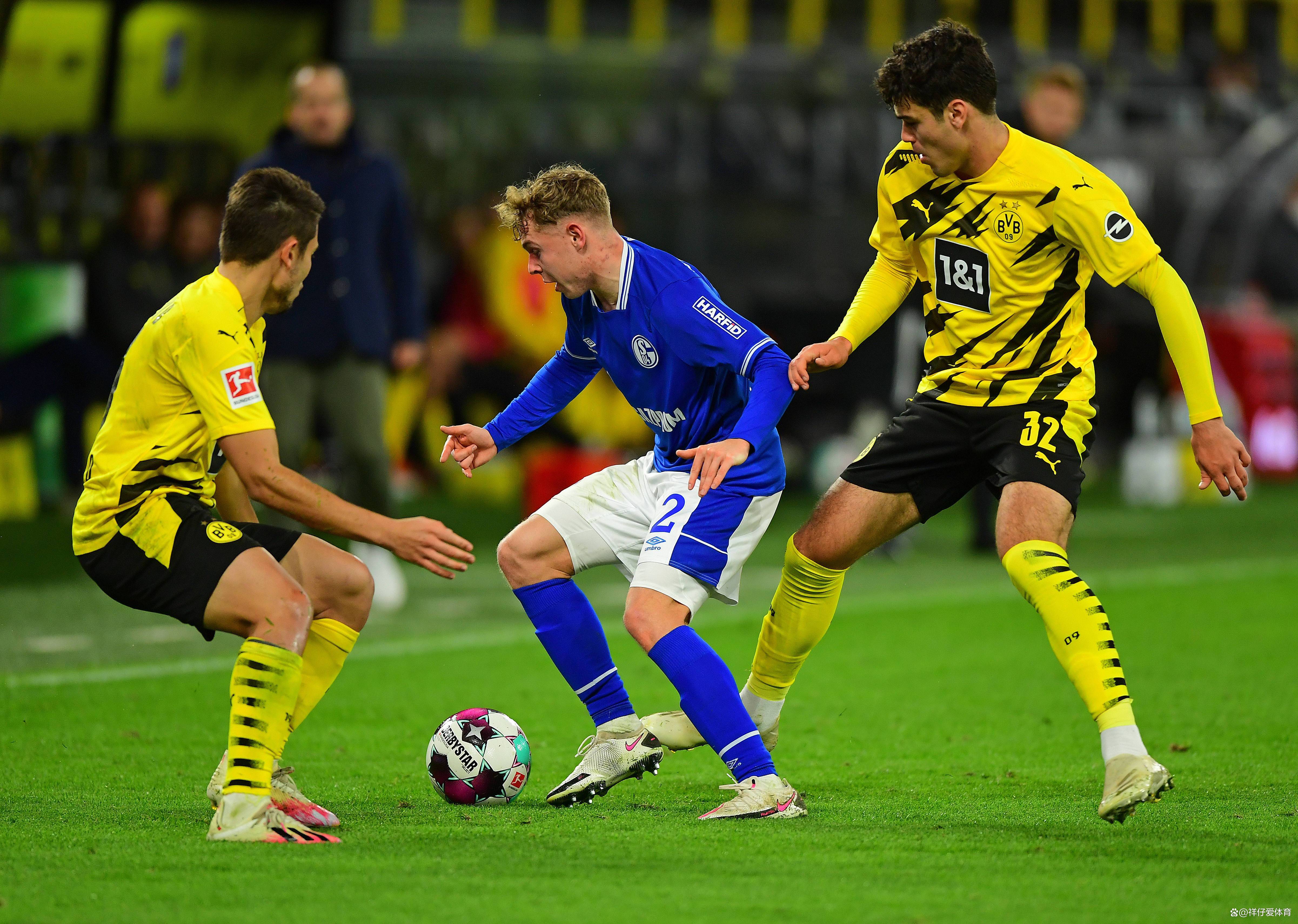 瑞典足球联赛赛程调整,球迷热情高涨的简单介绍 瑞典足球联赛赛程调整,球迷热情高涨的简单介绍