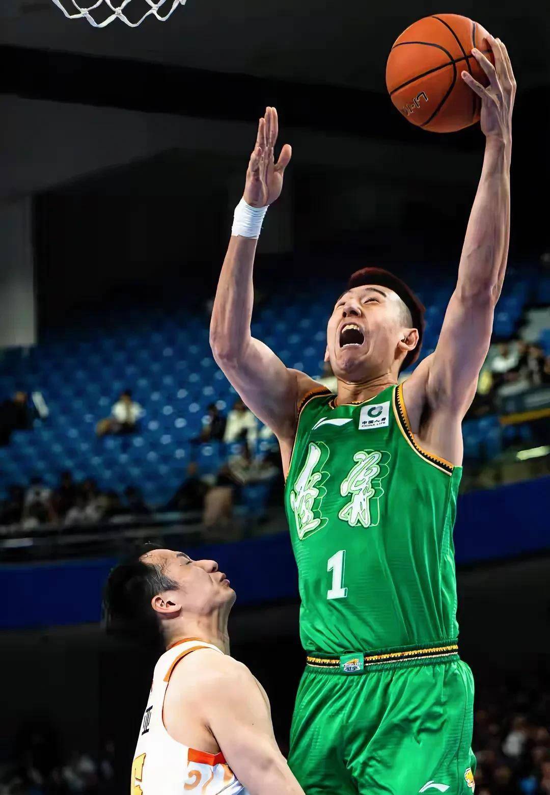 包含独行侠翻盘浙江队，赵继伟统治全场的词条