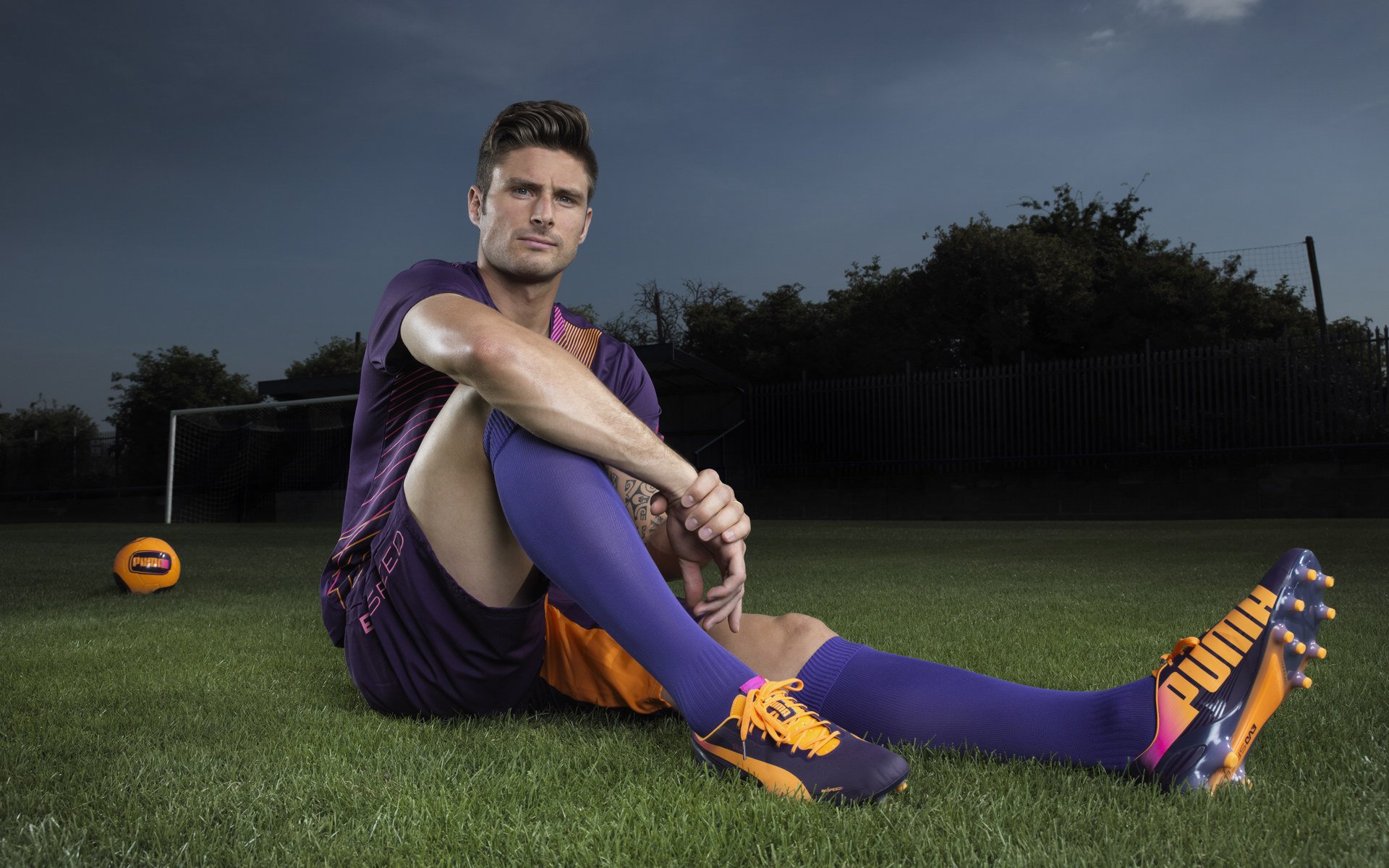 几内亚铁卫阿劳霍状态火热,那不勒斯锋线面临严峻考验