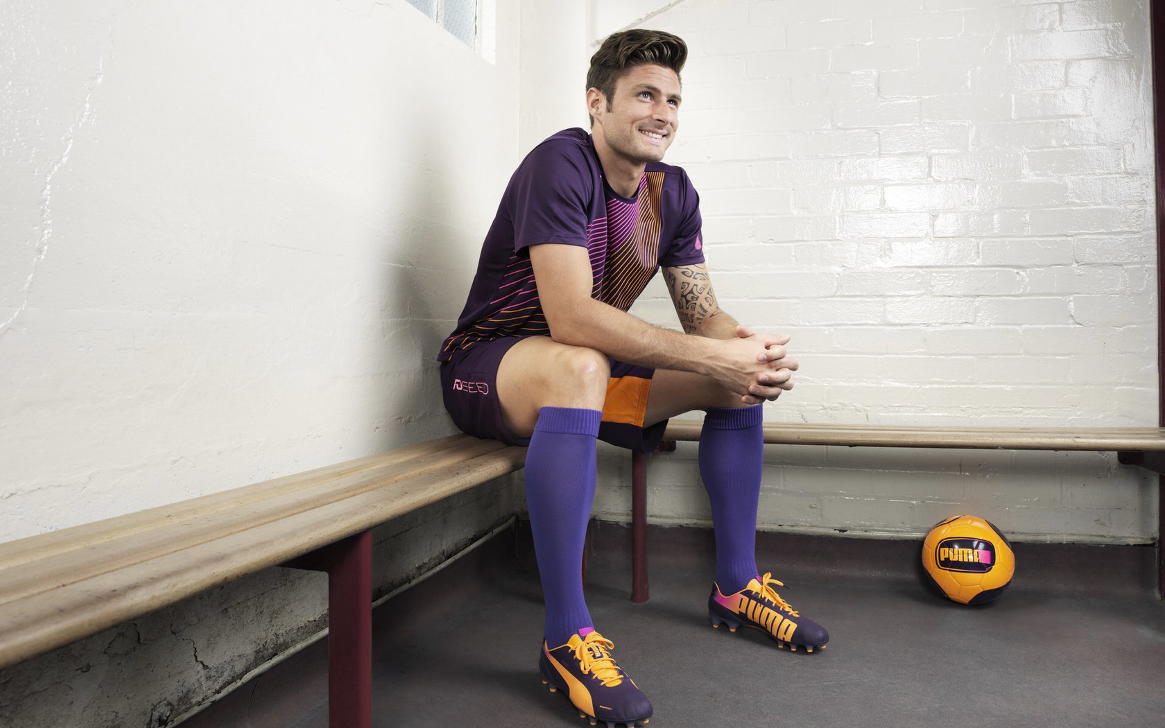 格纳布里独造三球统治全场，切尔西轻取比利时展现战术压制