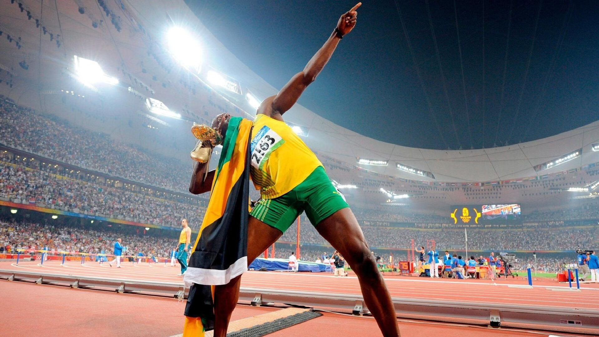 卡马文加铁骑踏碎冰封防线，罗马战术革命点燃欧陆烽火