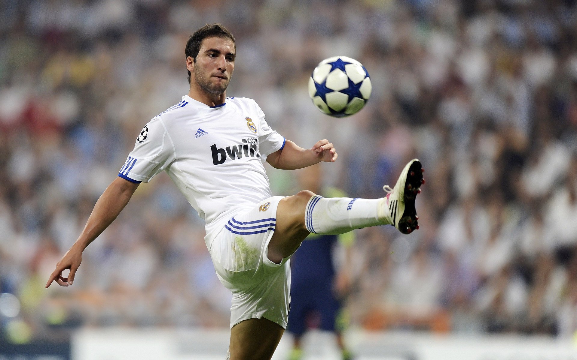 双城记，布克欧冠封神夜，尼克斯铁血晋级时